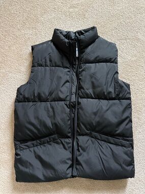 Boys Old Navy Puffer Vest (Black) Size L (10-12)
